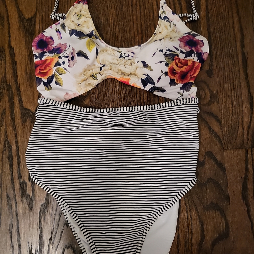 Cupshe floral and stripe one piece